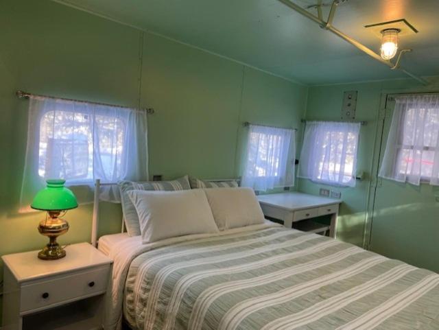Glacier Haven Inn Пиннакл Экстерьер фото